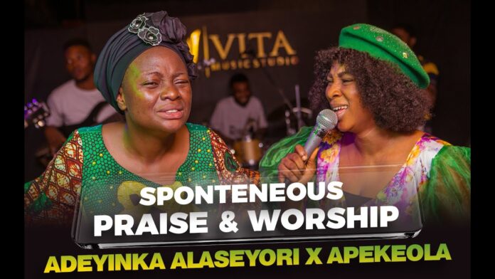 Spontaneous Worship & Praise With Adeyinka Alaseyori & Apekeola Mp3